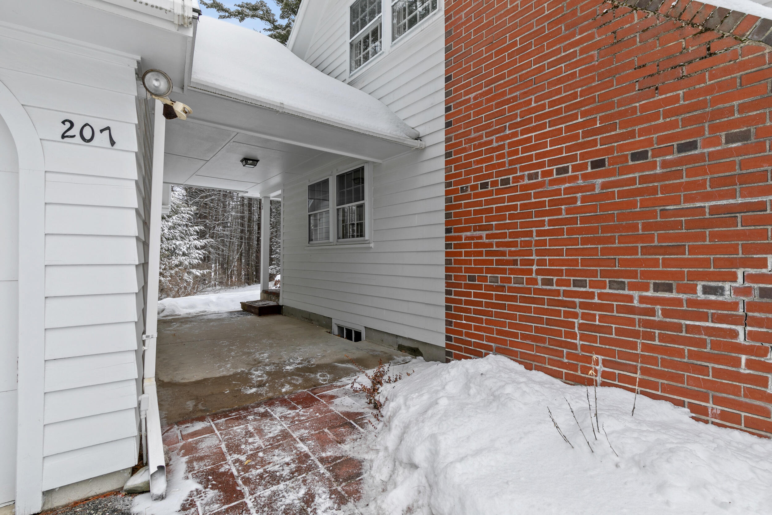 207 N High Street Bridgton ME 04009