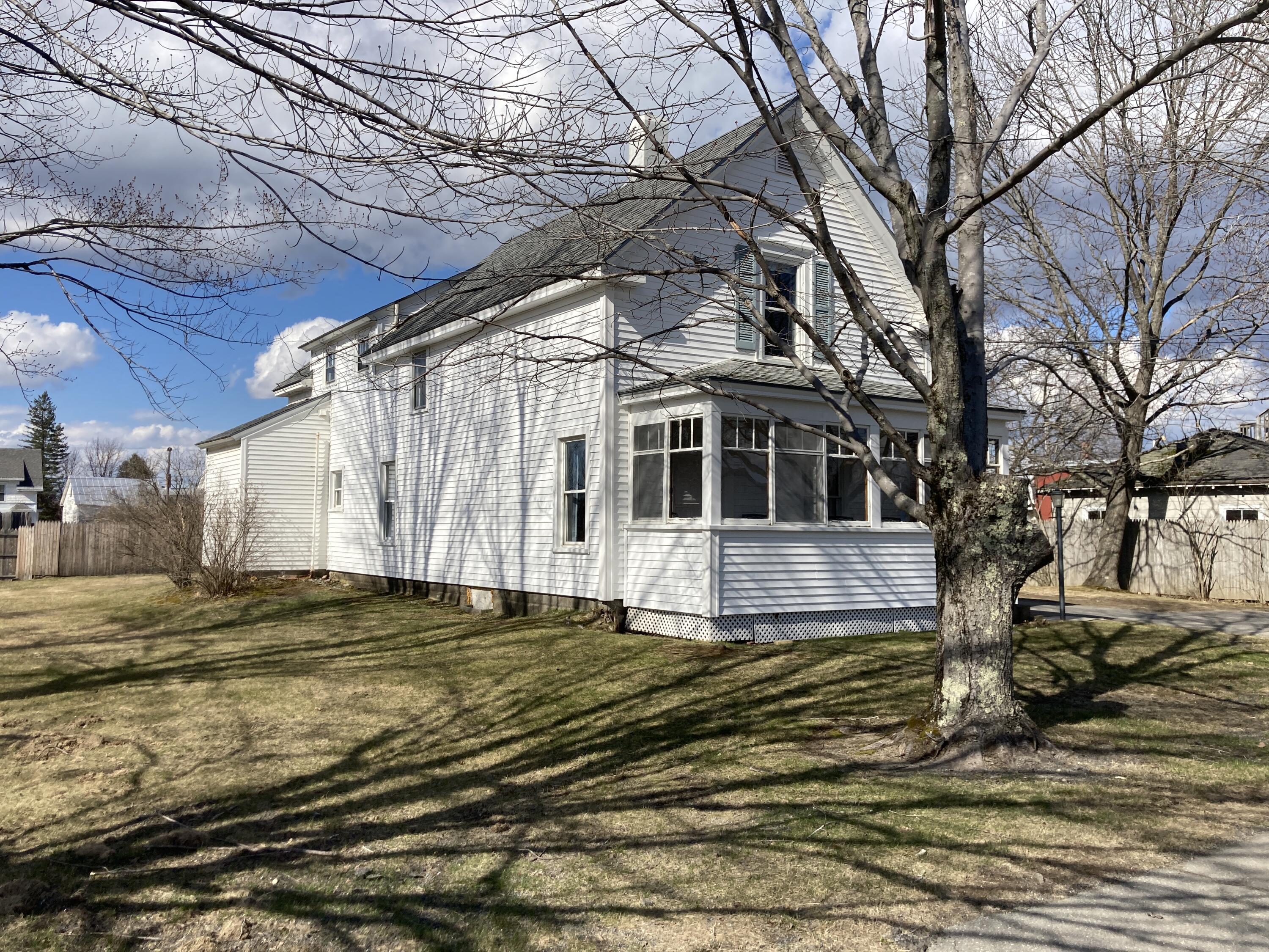 7 Hanover Street Skowhegan ME 04976