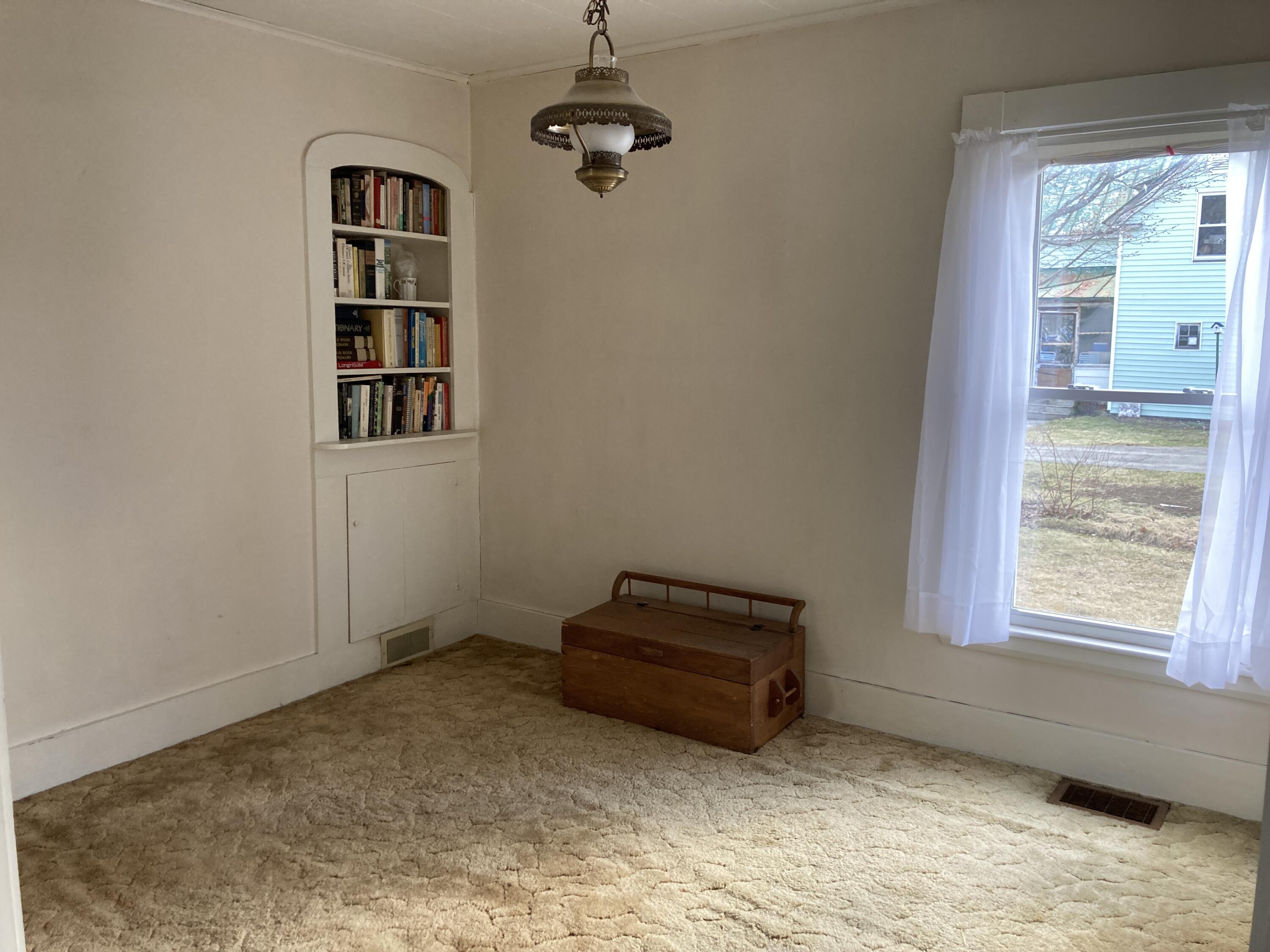 7 Hanover Street Skowhegan ME 04976