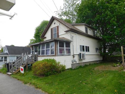 17 Vernon Street Bangor ME 04401
