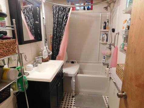 17 Vernon Street Bangor ME 04401