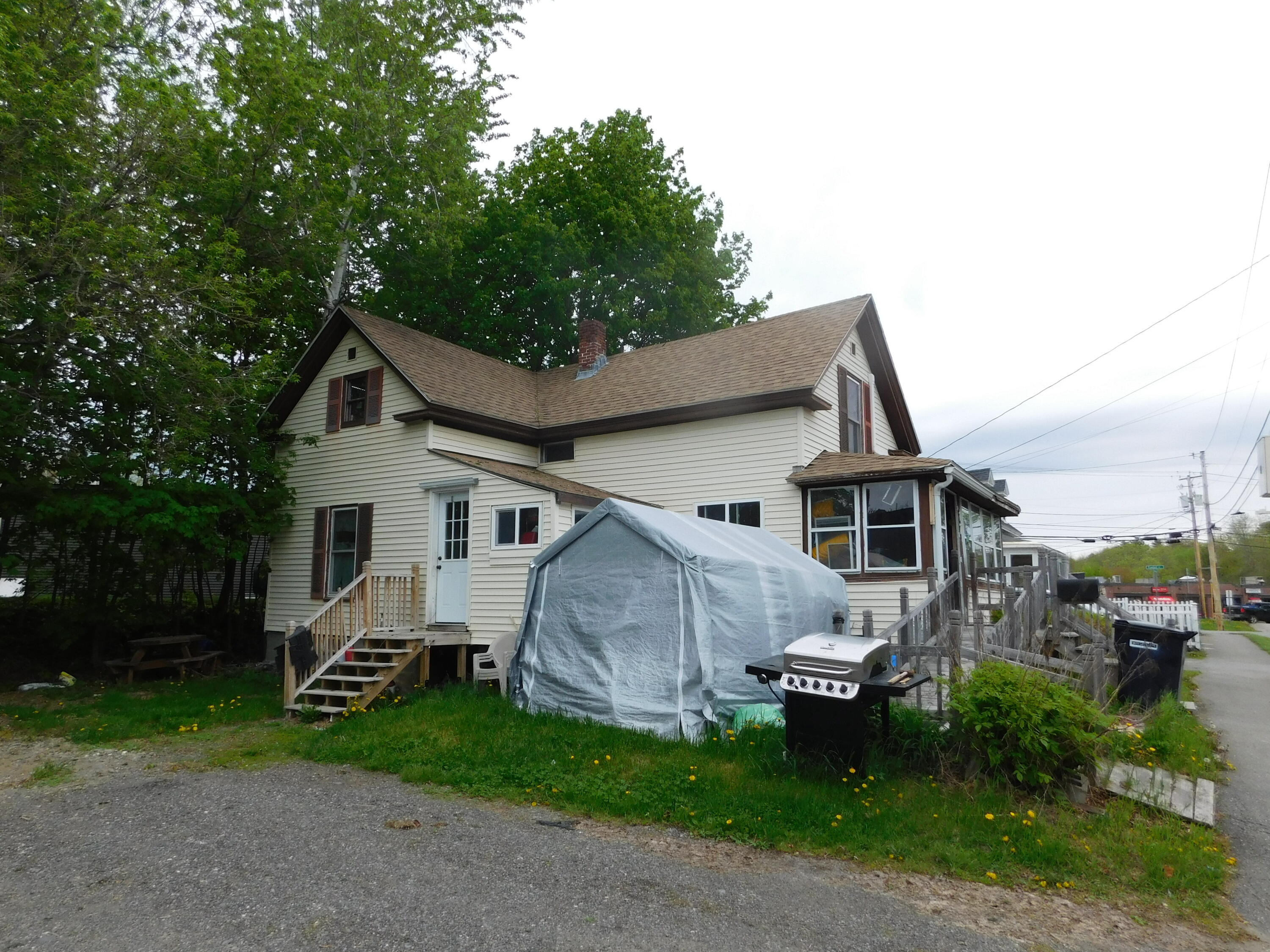17 Vernon Street Bangor ME 04401