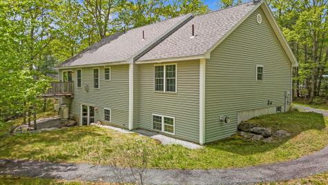 40 Acorn Ridge Road Freeport ME 04032