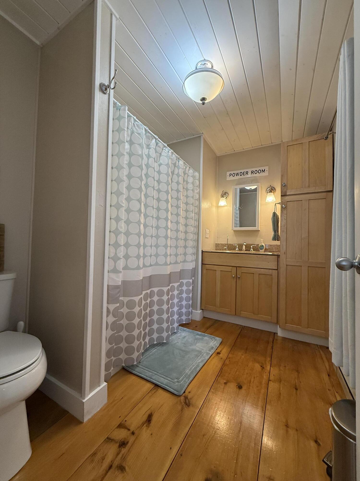 71 Mackenzie Avenue Lincoln ME 04457