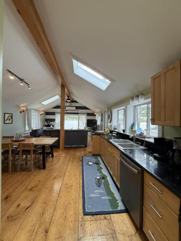 71 Mackenzie Avenue Lincoln ME 04457