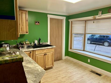 12 Skillin Avenue Norway ME 04268