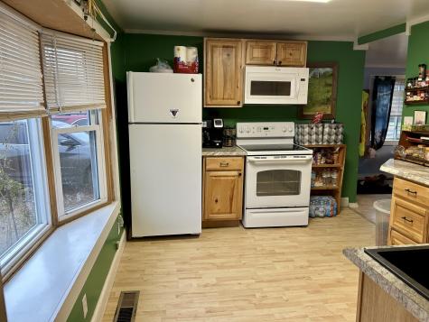 12 Skillin Avenue Norway ME 04268