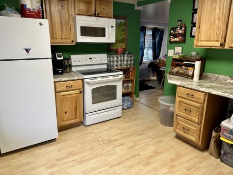 12 Skillin Avenue Norway ME 04268