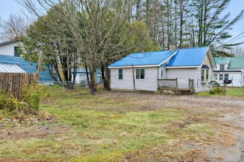 12 Skillin Avenue Norway ME 04268