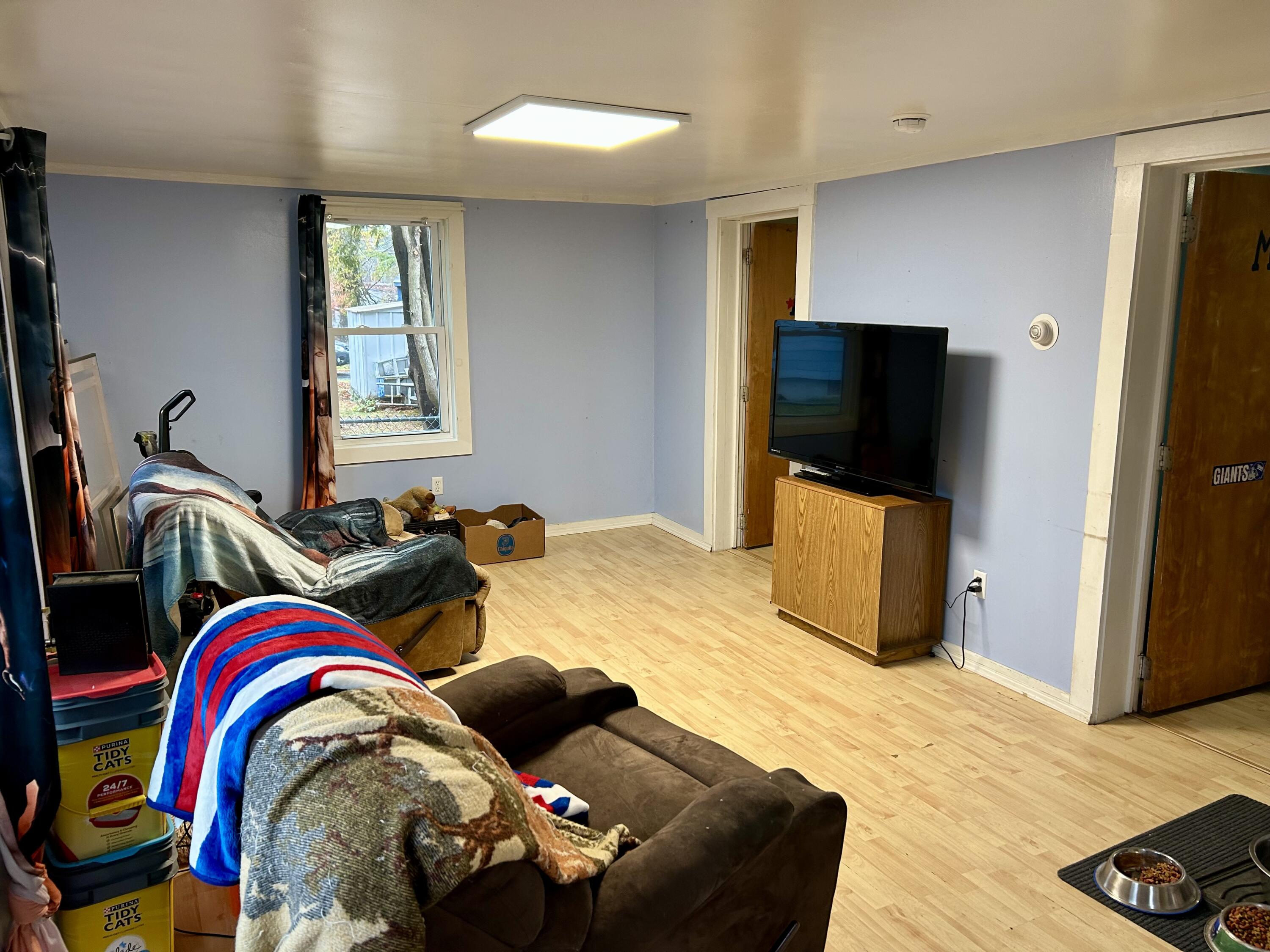 12 Skillin Avenue Norway ME 04268