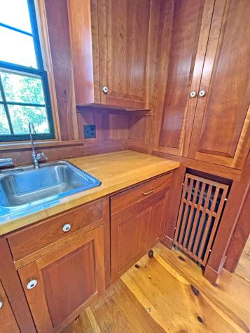 26 Cape Road Tremont ME 04674