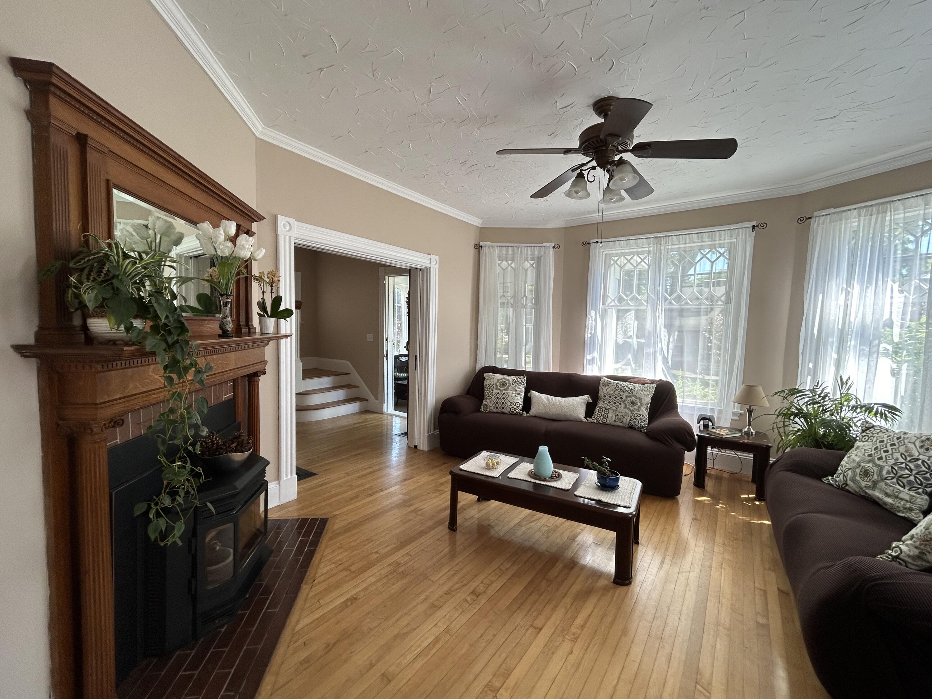 156 Maple Street Bangor ME 04401