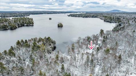 25 Lois Lane Penobscot ME 04476