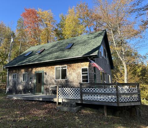 25 Lois Lane Penobscot ME 04476