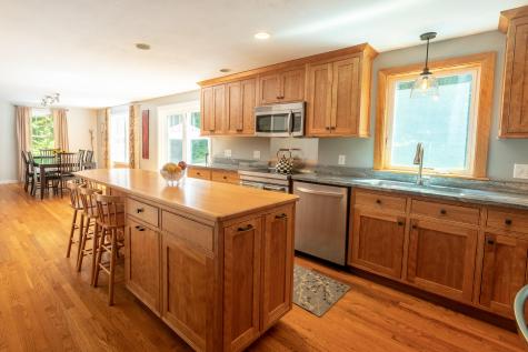 186 Route 103 York ME 03909