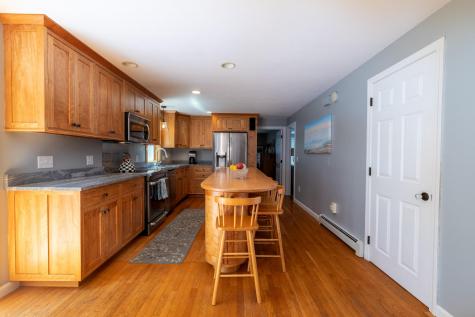 186 Route 103 York ME 03909