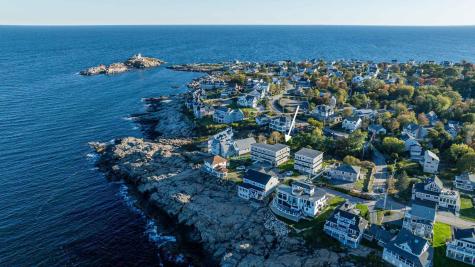 7 Nubble Point York ME 03909