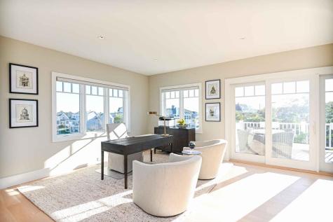 7 Nubble Point York ME 03909