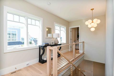 7 Nubble Point York ME 03909