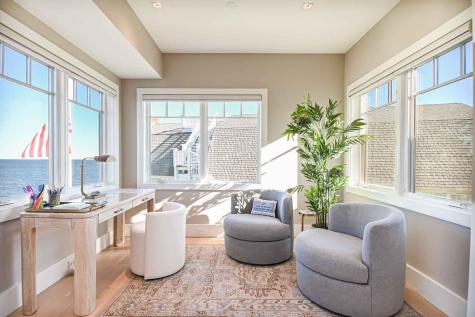 7 Nubble Point York ME 03909