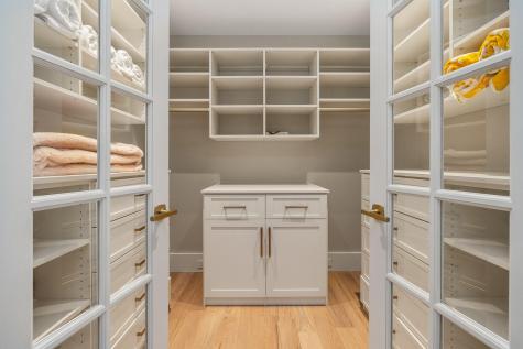 7 Nubble Point York ME 03909