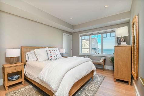 7 Nubble Point York ME 03909