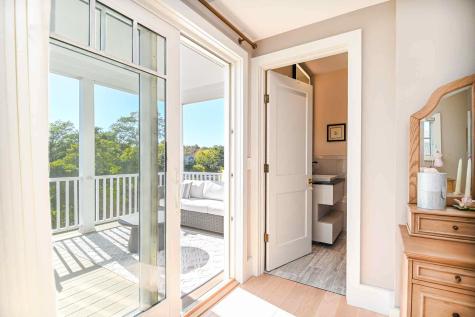 7 Nubble Point York ME 03909