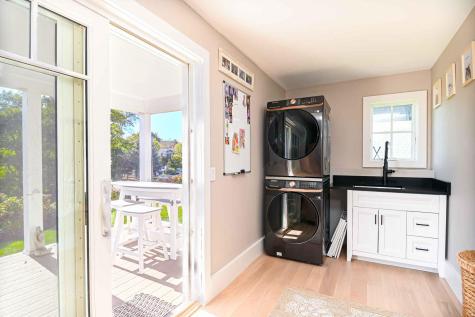 7 Nubble Point York ME 03909