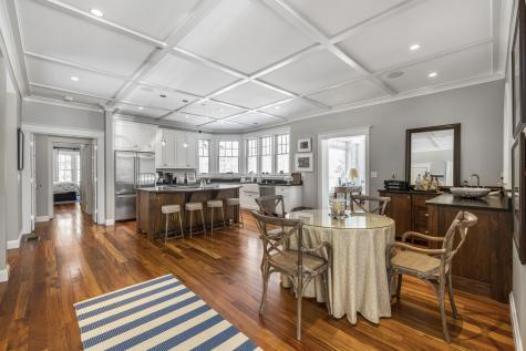 10 Old Fort Avenue Kennebunkport ME 04046