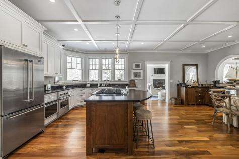 10 Old Fort Avenue Kennebunkport ME 04046