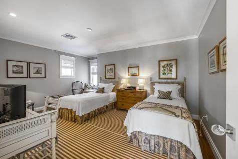 10 Old Fort Avenue Kennebunkport ME 04046