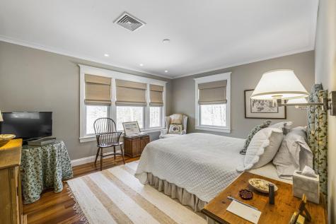 10 Old Fort Avenue Kennebunkport ME 04046