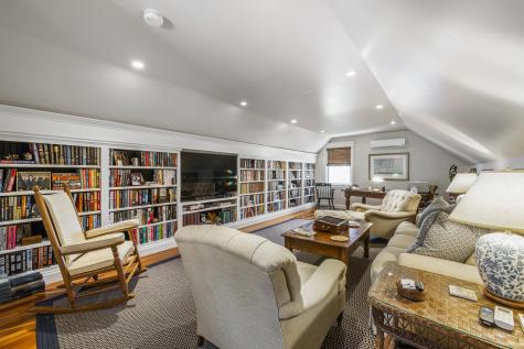10 Old Fort Avenue Kennebunkport ME 04046