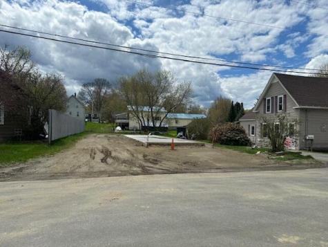 19 Bartlett Street Fairfield ME 04937