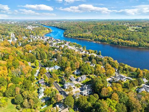 6 Grove Street Hallowell ME 04347