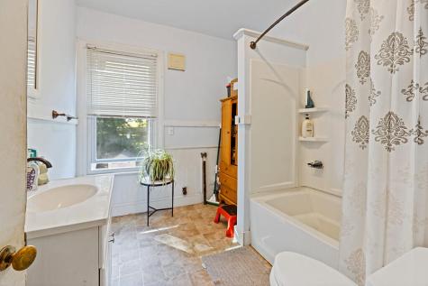 6 Grove Street Hallowell ME 04347