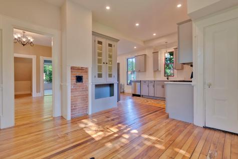 11 Hathorn Street Richmond ME 04357