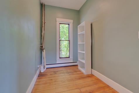 11 Hathorn Street Richmond ME 04357