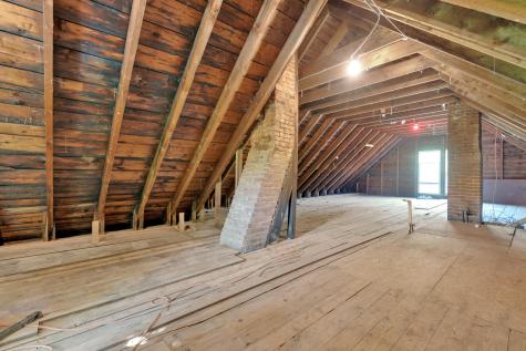 11 Hathorn Street Richmond ME 04357