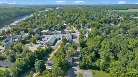 11 Hathorn Street Richmond ME 04357