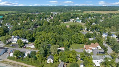 11 Hathorn Street Richmond ME 04357