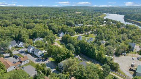 11 Hathorn Street Richmond ME 04357