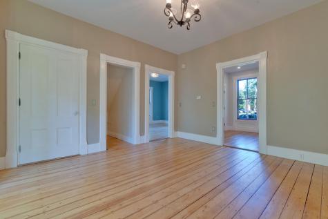 11 Hathorn Street Richmond ME 04357