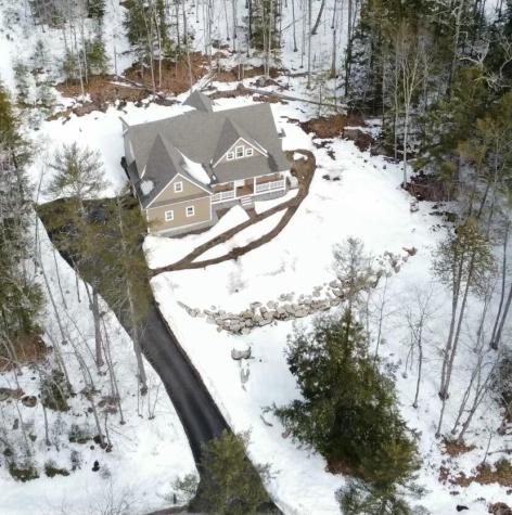 28 Mayberry Landing Naples ME 04055