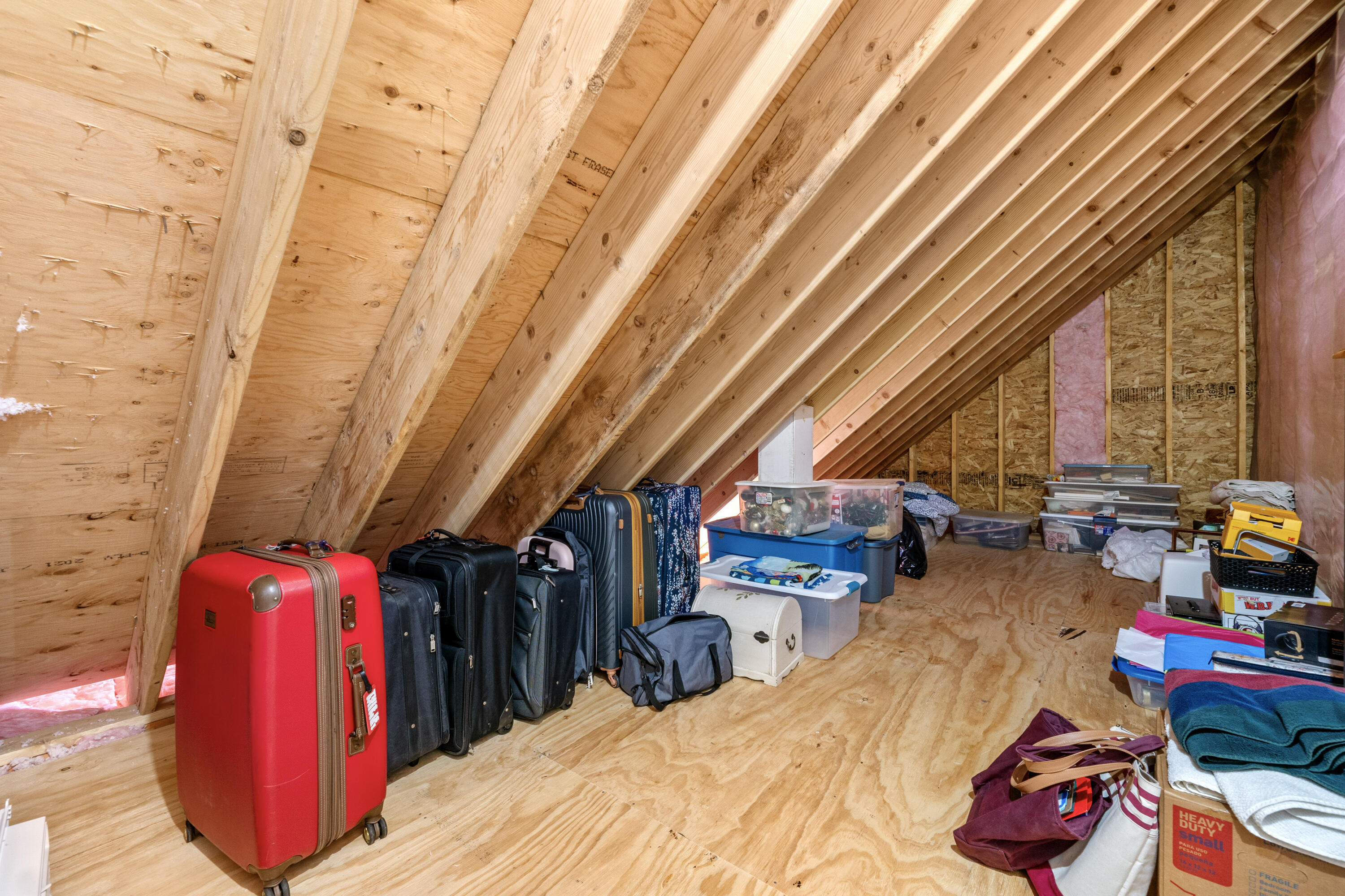 28 Mayberry Landing Naples ME 04055