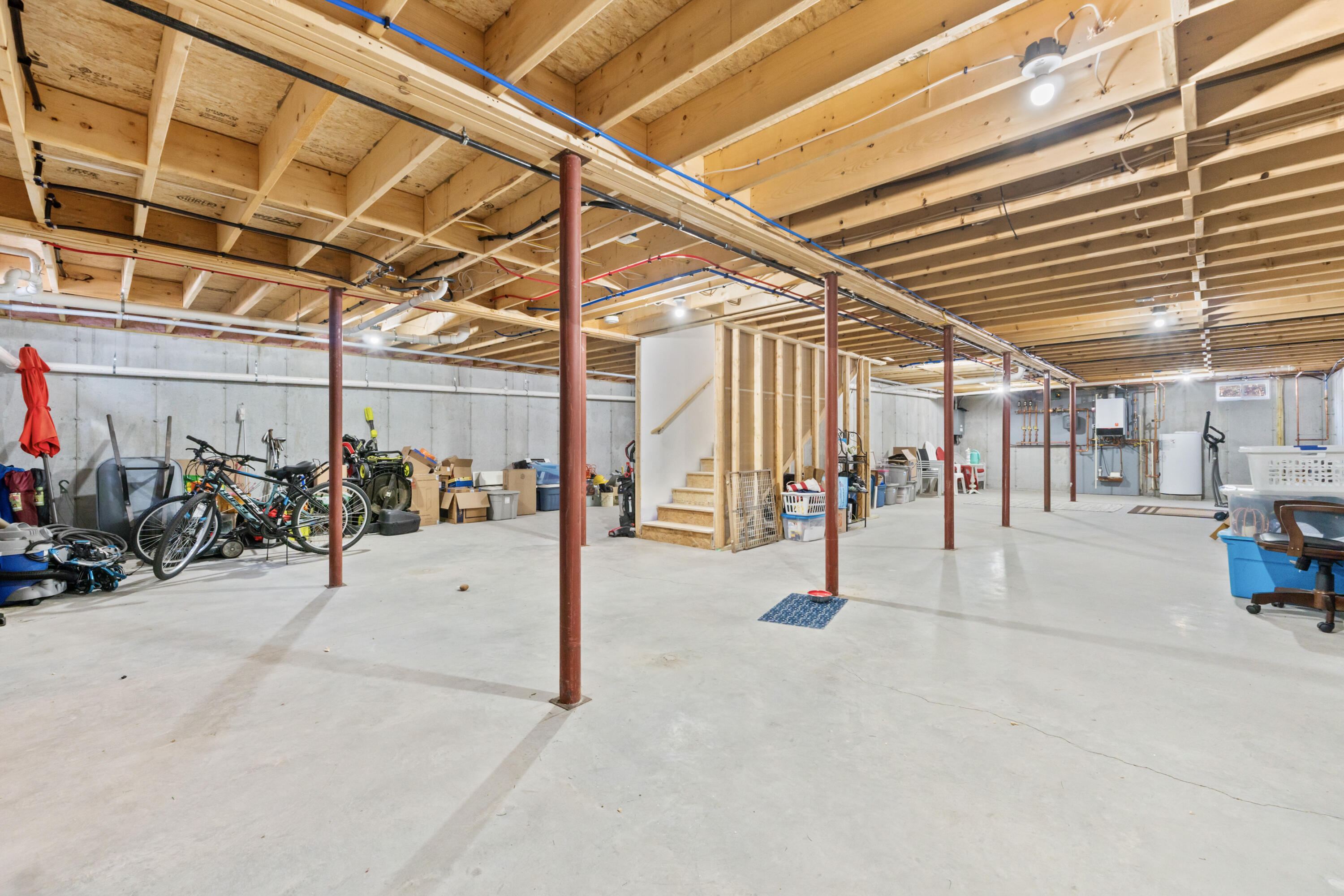 28 Mayberry Landing Naples ME 04055