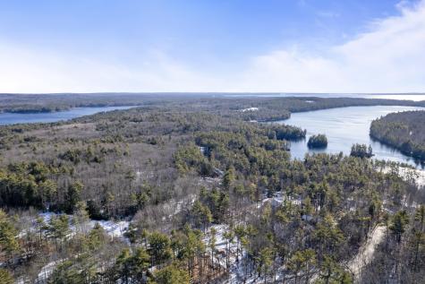 28 Mayberry Landing Naples ME 04055