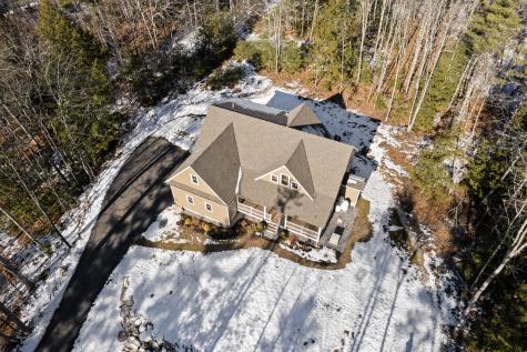 28 Mayberry Landing Naples ME 04055