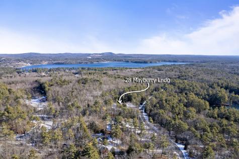 28 Mayberry Landing Naples ME 04055