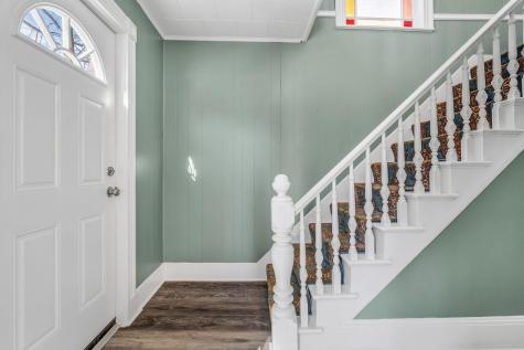 327 Essex Street Bangor ME 04401